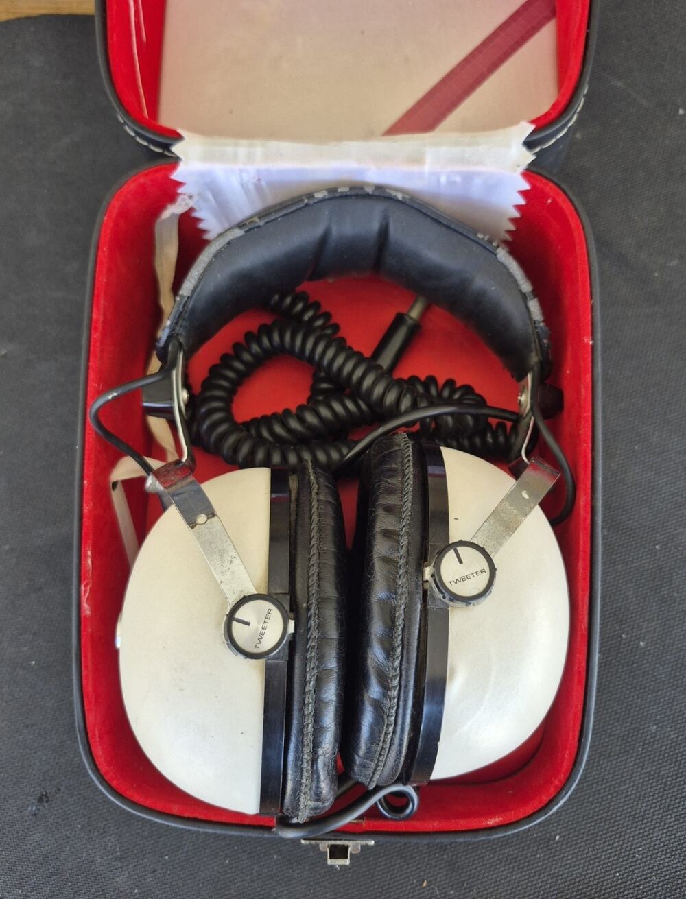 Pioneer SE-50 Stereo Headphones Made In Japan W/ Original Case
